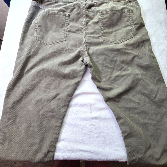 Dockers Men’s Straight Fit Corduroy Pants Dark Khaki 44x32 Classic 5-Pocket - Picture 2 of 7